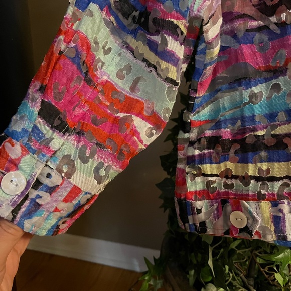 Linear Petite Large multi-color lightweight shirt - Picture 5 of 8